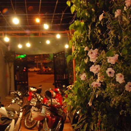 Winna Airport Hostel Da Nang Bagian luar foto