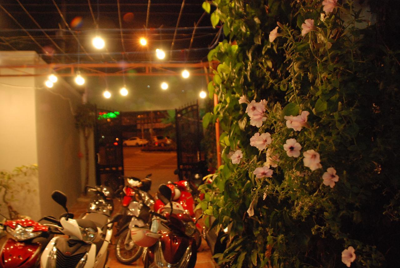 Winna Airport Hostel Da Nang Bagian luar foto